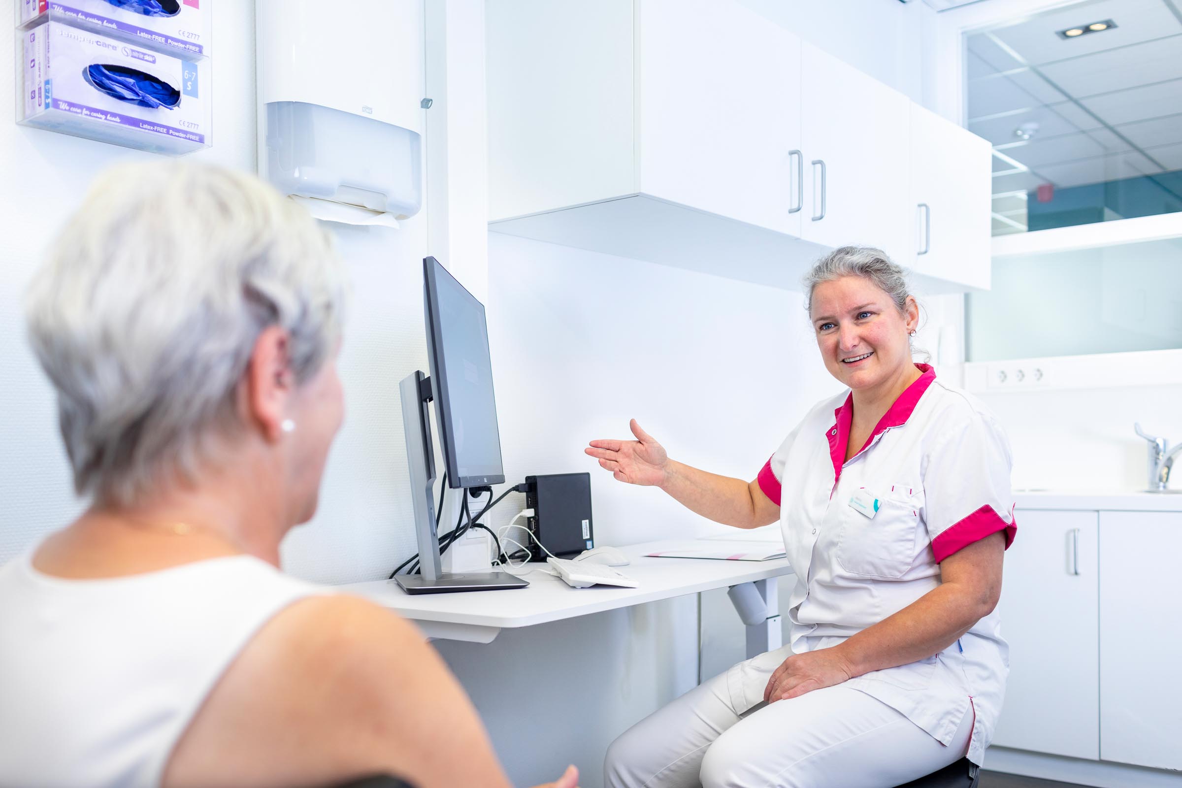 Wanneer laat je je kies trekken onder narcose?